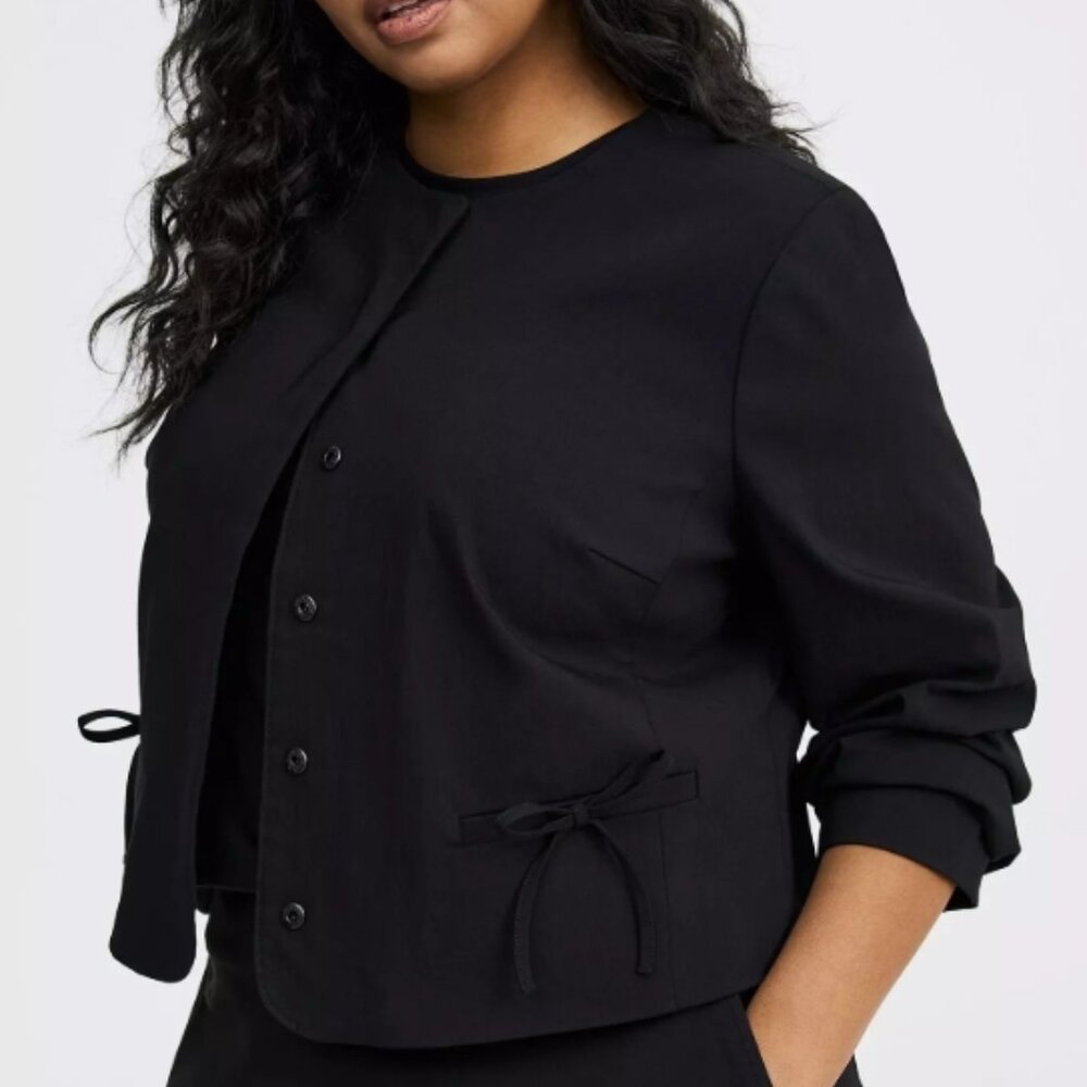 NWT Cropped Collarless Bow Blazer, Torrid Size 3